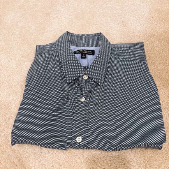 Men's Shirts (Banana Republic) - Picture 1 of 4